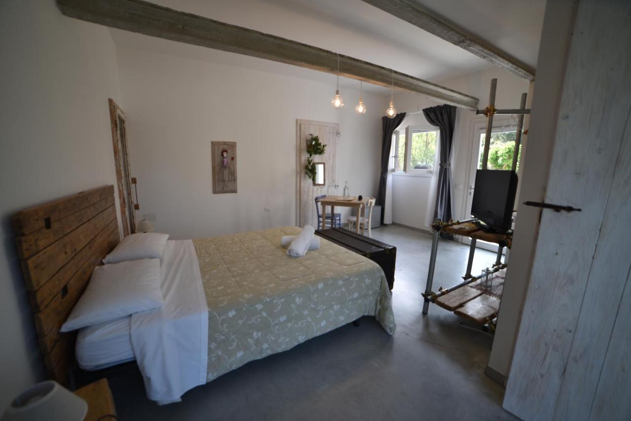 Capannone111 Bed & Breakfast Castiglione di Ravenna Dış mekan fotoğraf